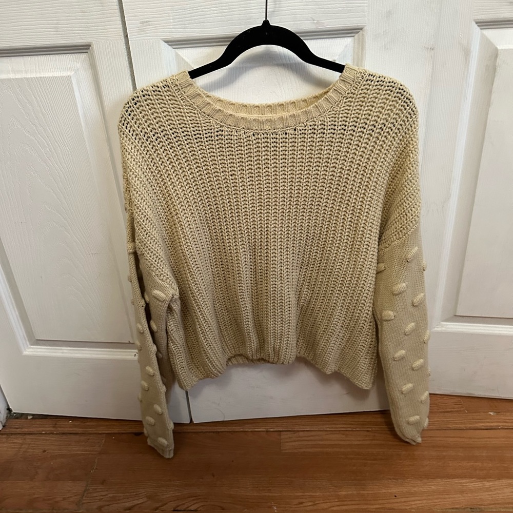 Knitted cropped sweater